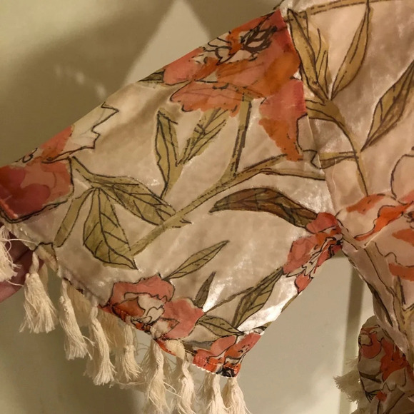 Burnout tassel top - Picture 3 of 6